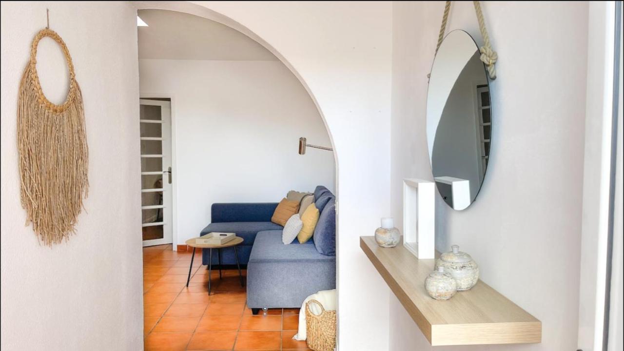 Вилла Harmony Beach House - 2Br Sea Views Terrace Тельде Экстерьер фото